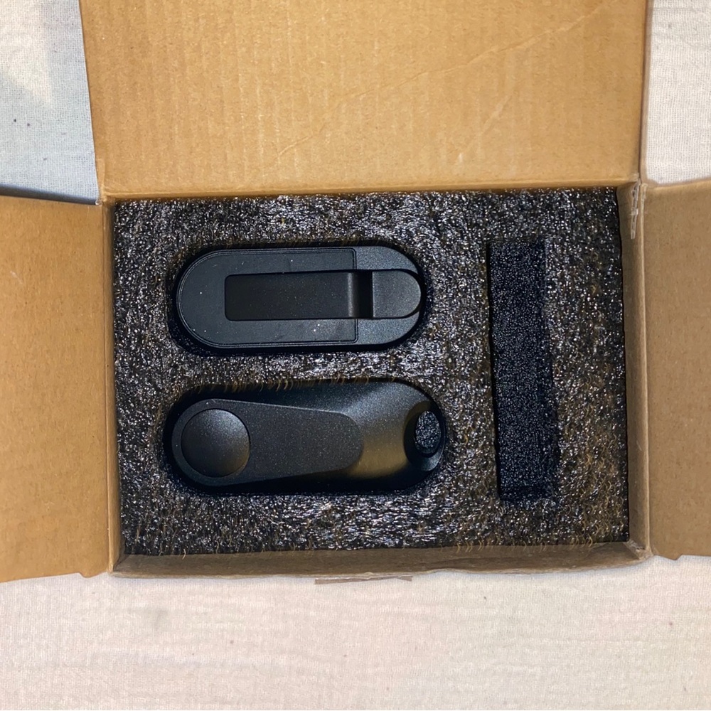 Locthal E-Book Page Turner Remote Control for Tablets, Kindle, eReaders.